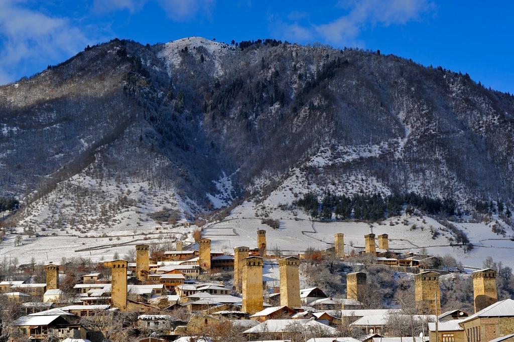 Dodo Japaridze Guesthouse Mestia Dış mekan fotoğraf