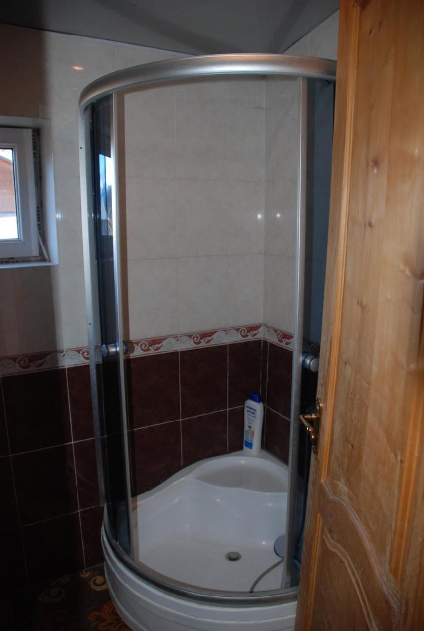 Dodo Japaridze Guesthouse Mestia Dış mekan fotoğraf